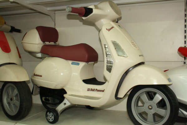 Vespa elettrica per Bambini con Rotelle